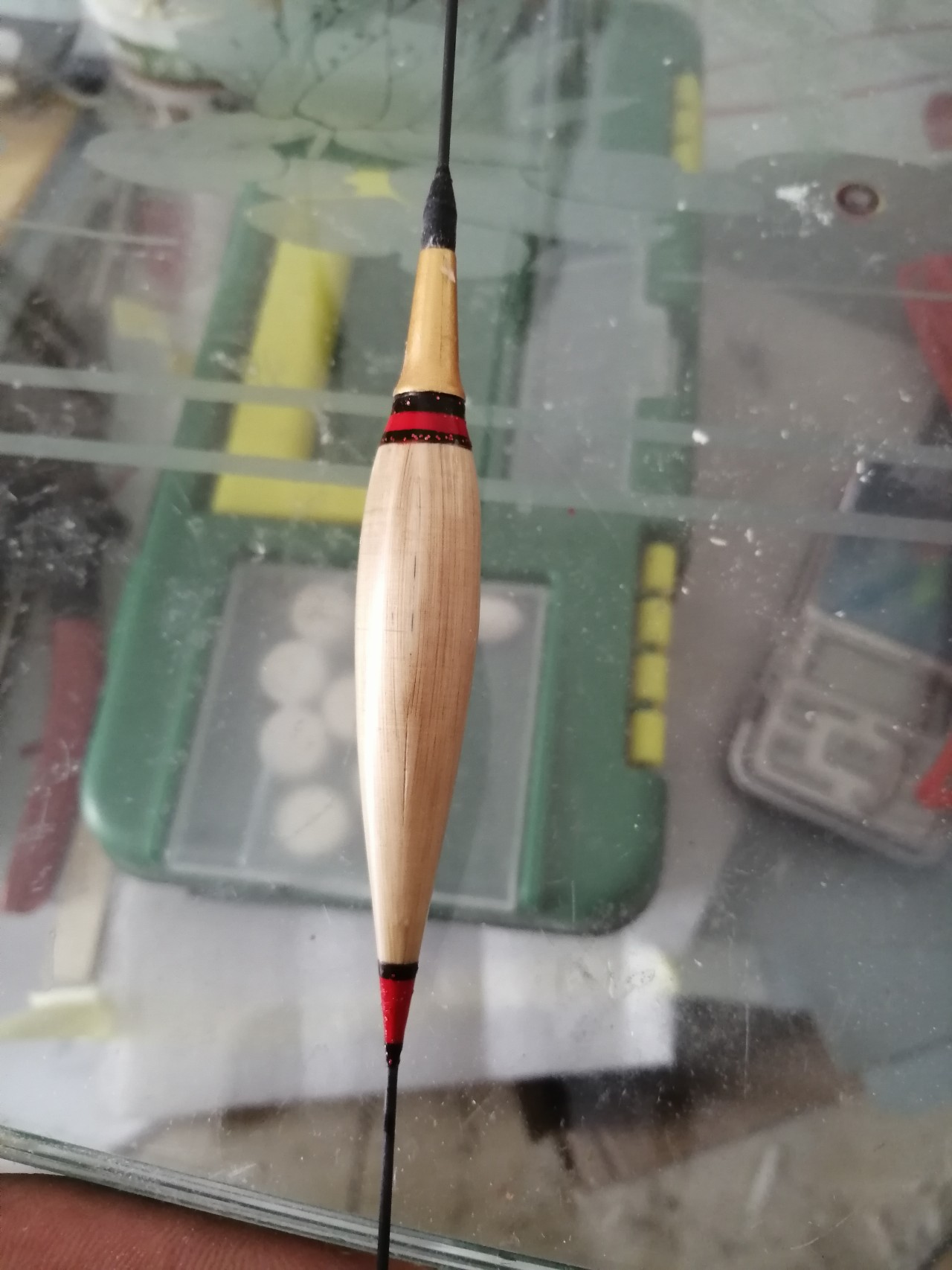 手工芦苇漂制作工具,手工制作的野钓电子漂怎么做