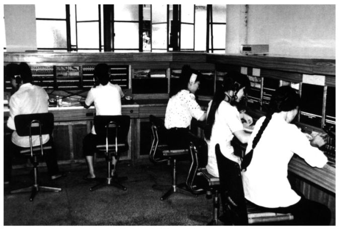 见证70年风雨历程老照片,中国电信70年代老照片