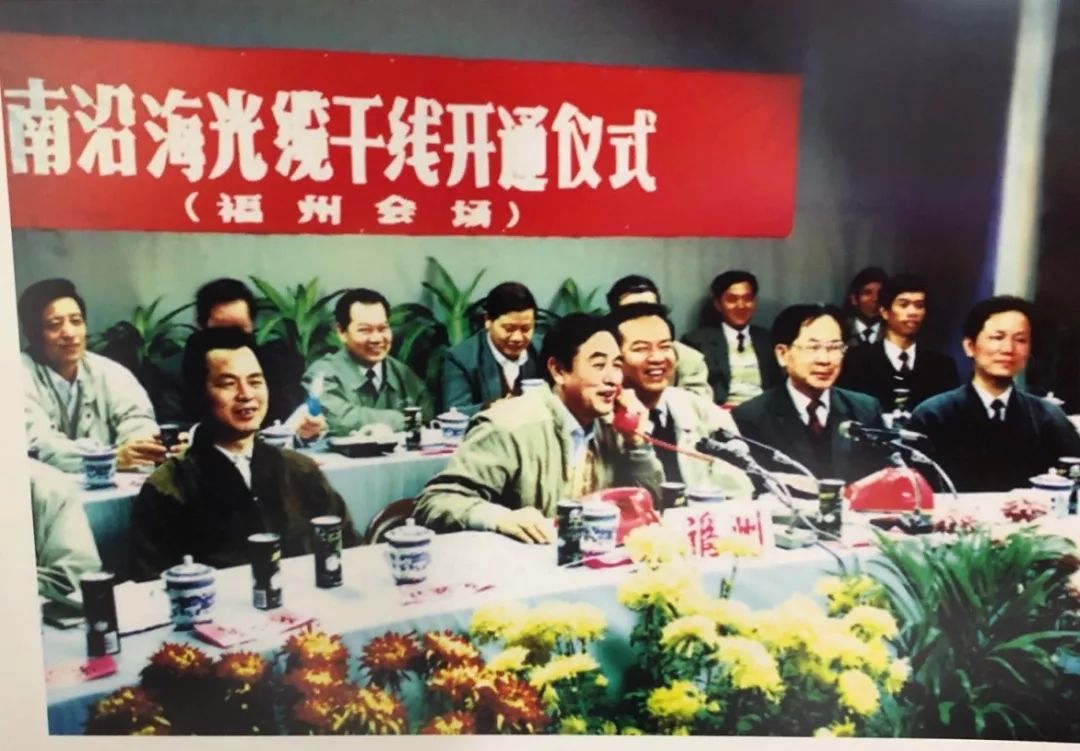 见证70年风雨历程老照片,中国电信70年代老照片