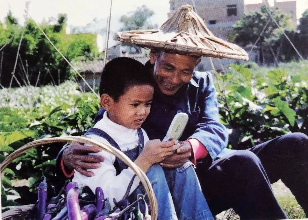 见证70年风雨历程老照片,中国电信70年代老照片