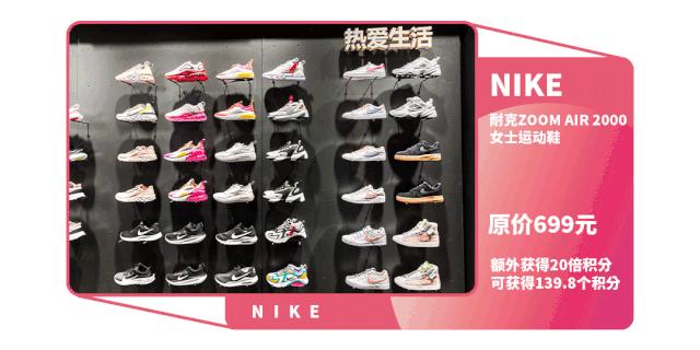 omg女生包包里有什么,omg所有美女