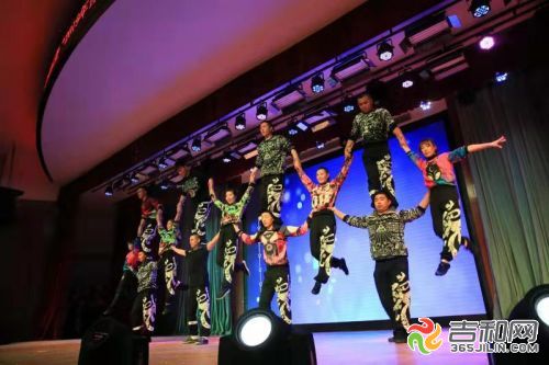 “魔幻之梦”传统艺术文化走进长春医学高等专科学校2019吉林省魔术人才培训班公益展演圆满落幕