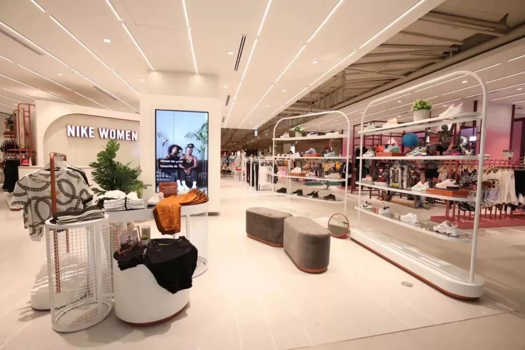 泰国曼谷辉煌尚泰百货,泰国尚泰百货活动