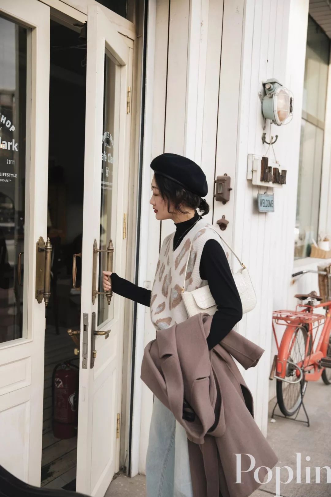 日常细节足够点亮着装气场,通勤装怎么穿出彩