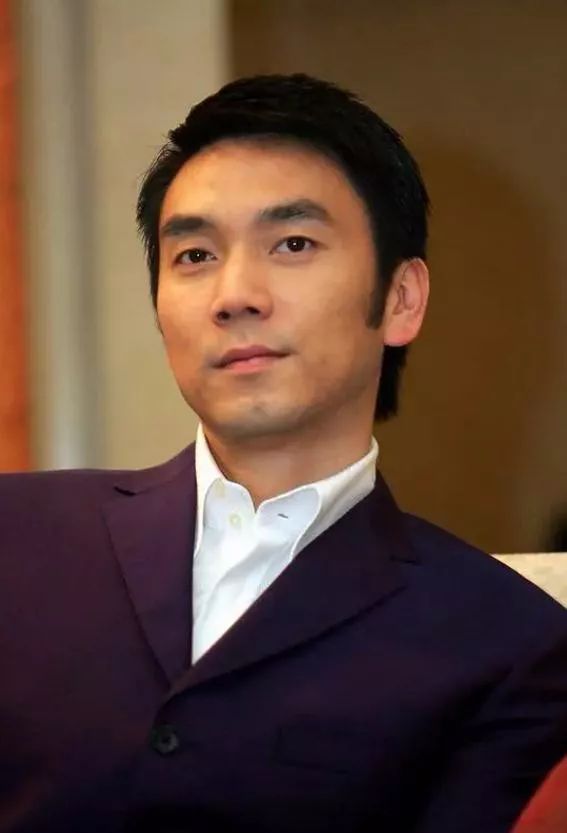 闲置自行车卖出10万天价,这个过气明星究竟多有钱?