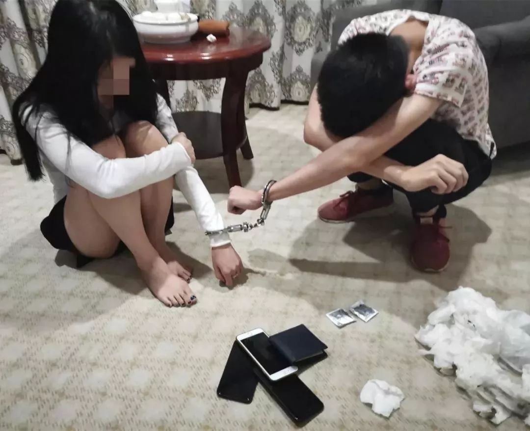 男子组织28名失足妇女卖淫,每次抽成150至300元,终于被汕头公安机关抓了!