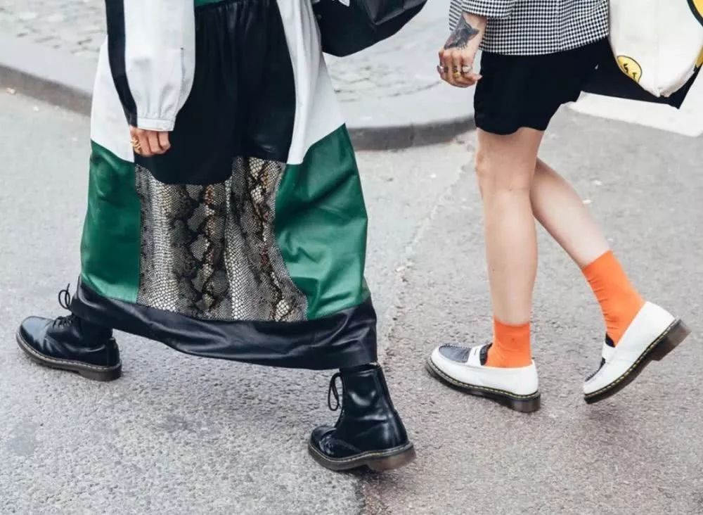 2020年最火的黑色马丁靴,2022年马丁靴还会流行吗