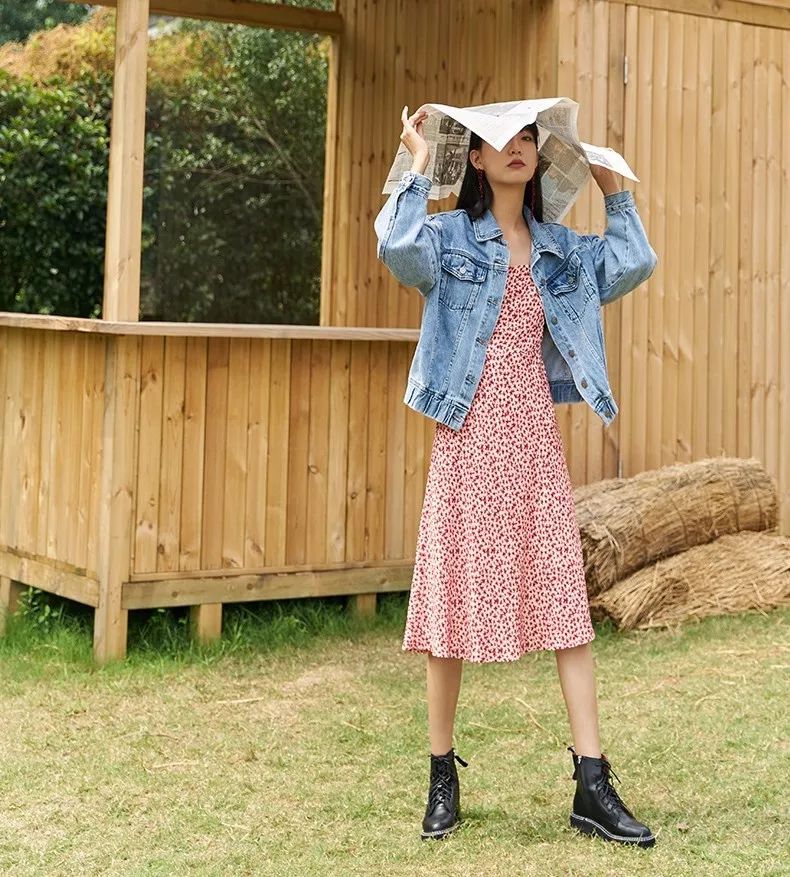 秋冬季马丁靴怎么穿显瘦,秋冬最火的马丁靴百搭时髦帅炸了