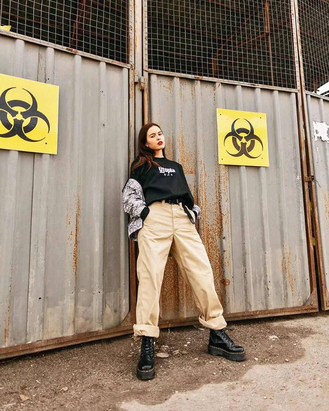 秋冬季马丁靴怎么穿显瘦,秋冬最火的马丁靴百搭时髦帅炸了