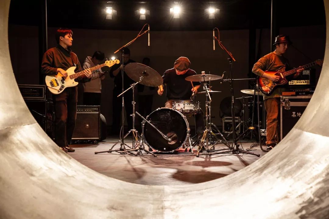 乱涂乱画成就艺术,喜欢在纸上乱涂乱画心理