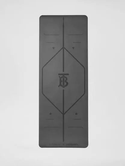 ysl圣罗兰有避孕套吗 (圣罗兰ysl避孕套)