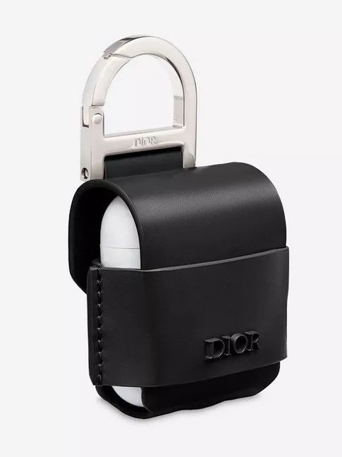 ysl圣罗兰有避孕套吗 (圣罗兰ysl避孕套)