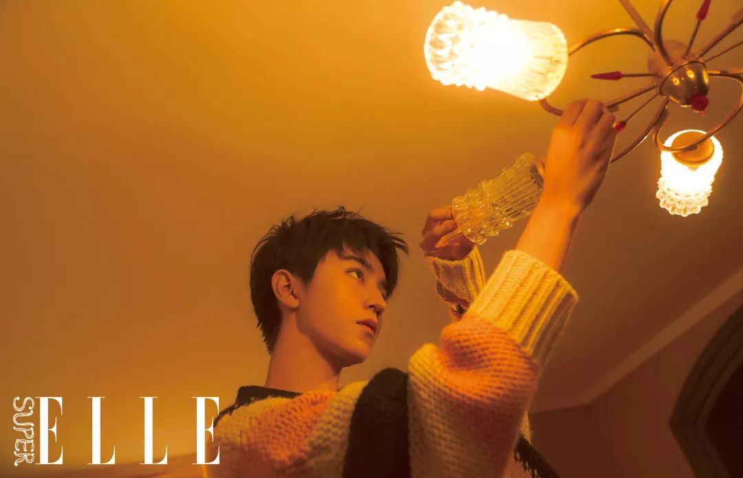 王俊凯的代言色究竟是哪种“蓝”？