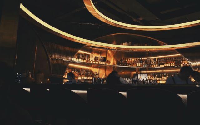 【双语】AGuidetoBarsinZhengzhou郑州不完全酒吧攻略