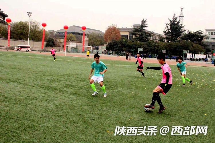 绿茵场上追逐足球梦陕西“希望杯”青少年校园足球锦标赛开赛