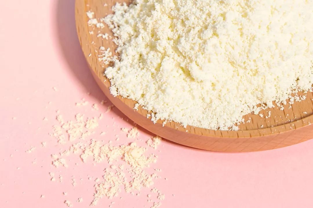 中老年补钙喝奶粉好还是牛奶好,补钙先还是补蛋白质先