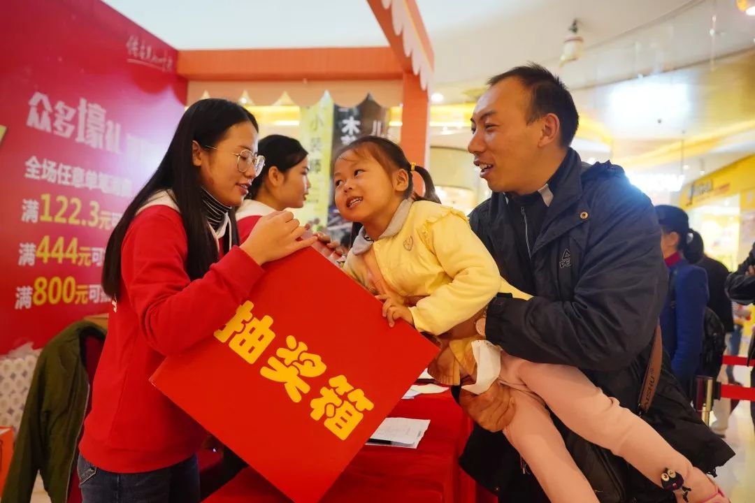 免费送加油购物卡,免费送价值一千元的购物加油卡