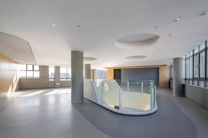 拒绝“千校一律”，浙大教院附中完成漂浮立体校园