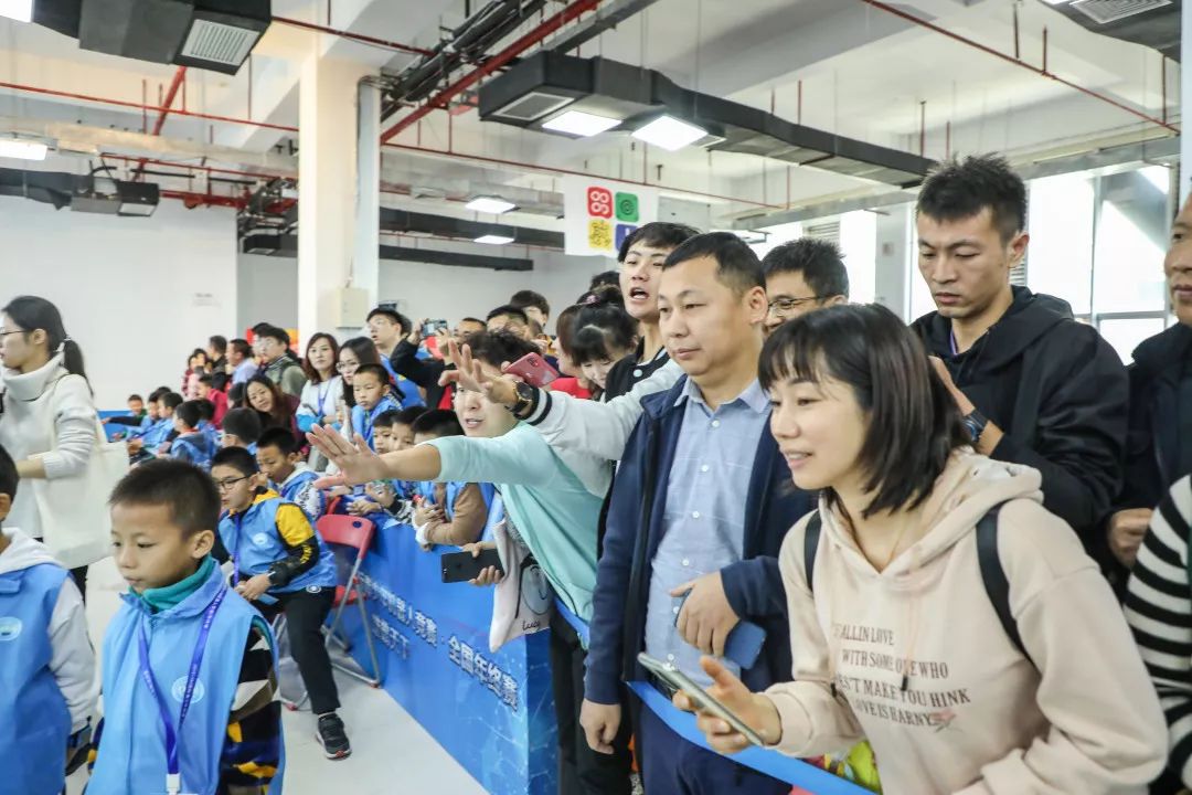 当传统文化遇上现代科技的素材,当传统文化遇上科技