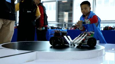 当传统文化遇上现代科技的素材,当传统文化遇上科技