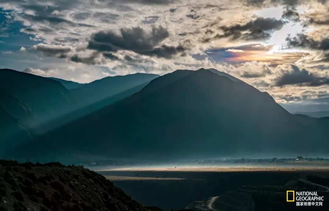 丽江为什么可以让人沉醉,丽江为何称作艳遇之都
