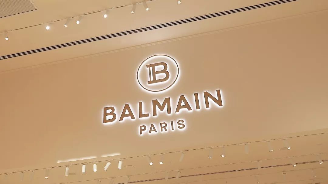 閫涘疄浣撳簵濂藉鏂囨,閫沷utlets