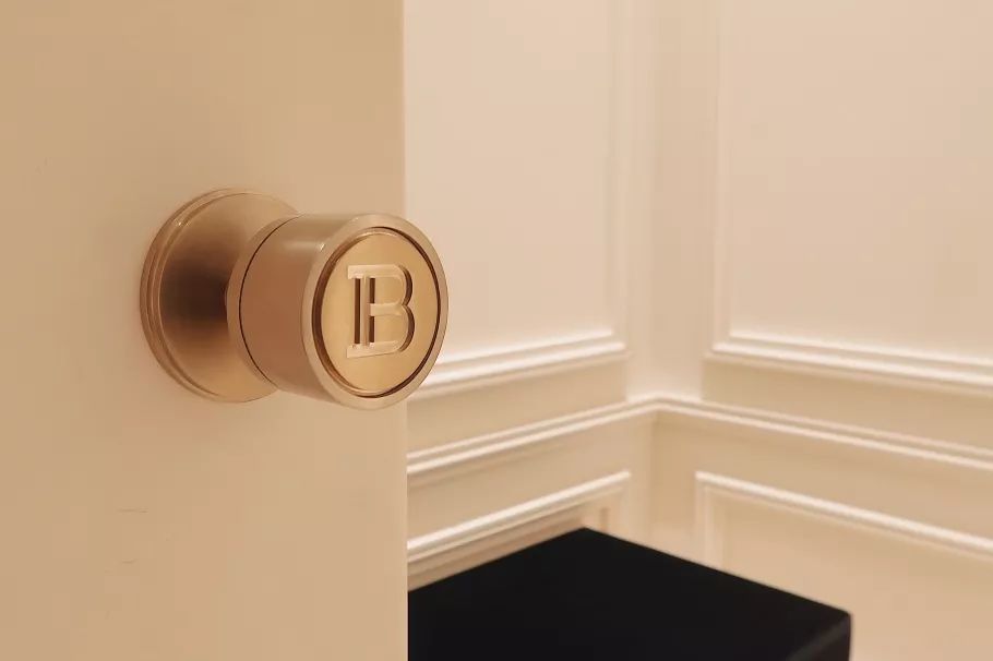 閫涘疄浣撳簵濂藉鏂囨,閫沷utlets