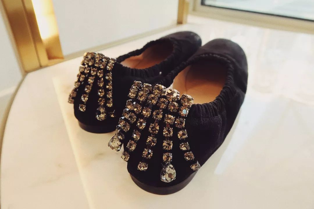 閫涘疄浣撳簵濂藉鏂囨,閫沷utlets