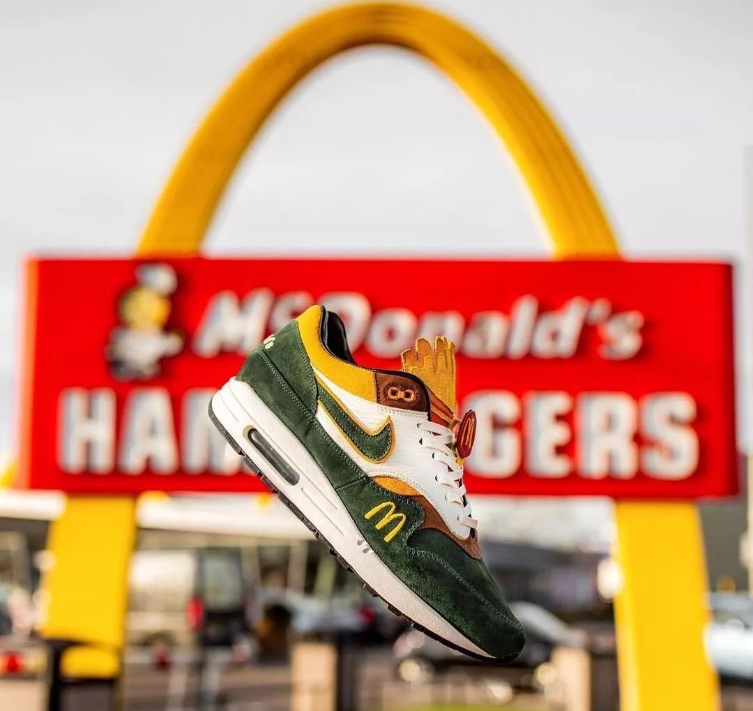 球鞋放薯条？皮卡丘变成碳？?洗衣液走秀了！这个世界太玄幻