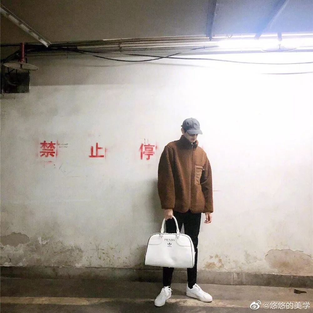 球鞋放薯条？皮卡丘变成碳？?洗衣液走秀了！这个世界太玄幻