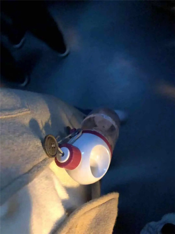 早上6点多公交车挤不挤,早上的公交车非常拥堵