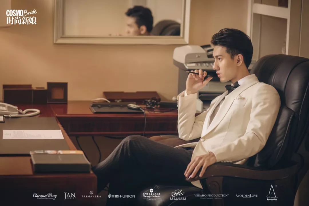 胡歌穿西装好看,胡歌的西装怎么搭配