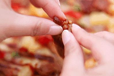 必胜客69元牛排披萨任选2份推荐,必胜客9.9披萨下单送烤翅蘑菇汤