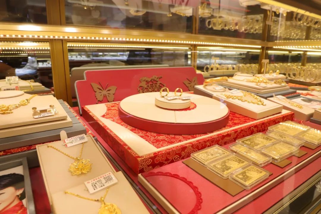 黄金珠宝免费送,黄金首饰店开业活动免费送