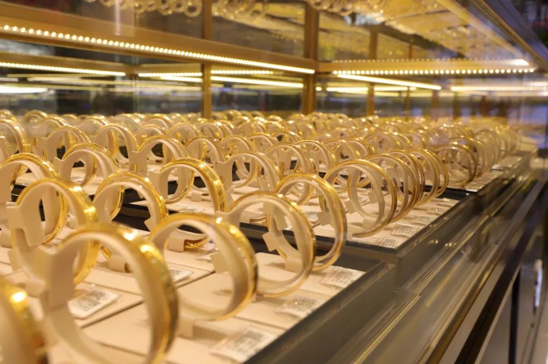 黄金珠宝免费送,黄金首饰店开业活动免费送