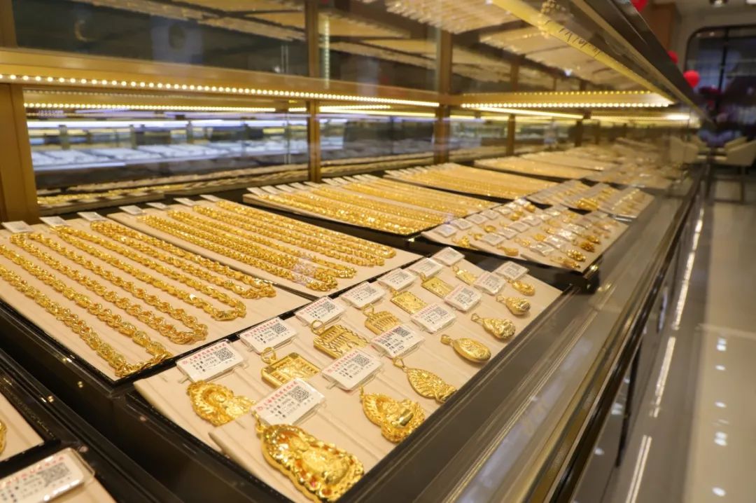 黄金珠宝免费送,黄金首饰店开业活动免费送