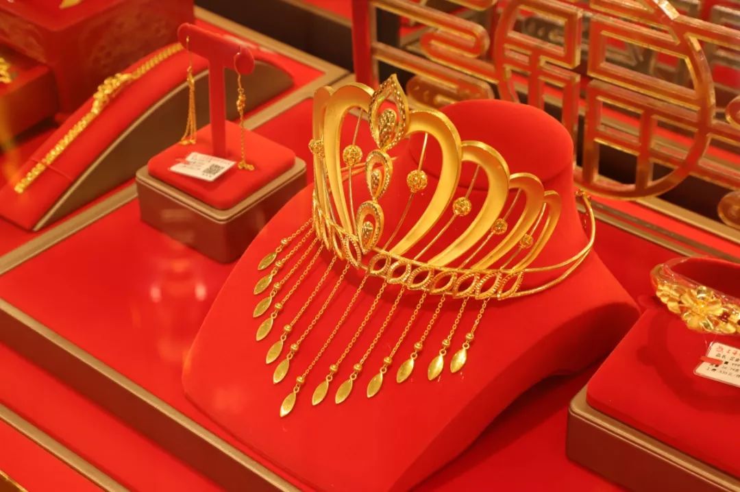 黄金珠宝免费送,黄金首饰店开业活动免费送