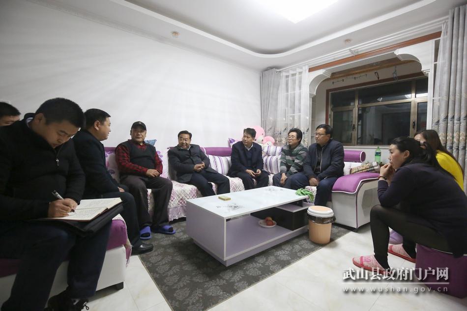 陈景春督查四河镇脱贫攻坚工作,杨跃民到南村乡督导脱贫攻坚工作