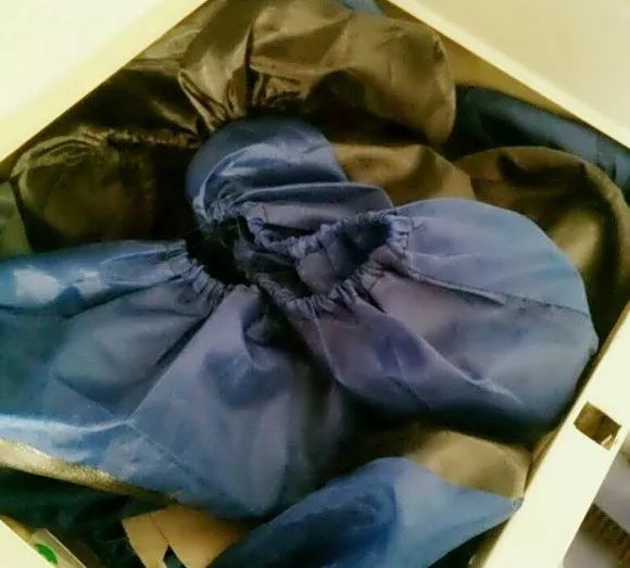 上电脑课不穿鞋套,也就失去了对互联网最基本的敬畏