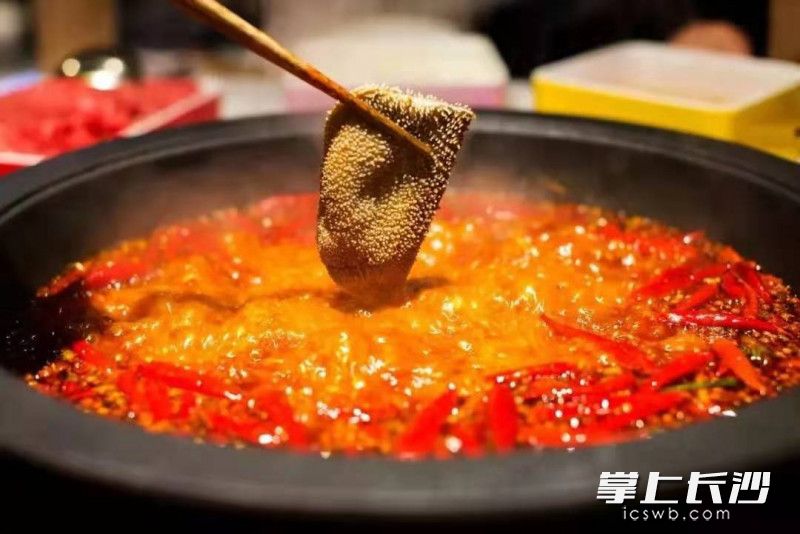 荨麻疹烫火锅,吃冒菜荨麻疹