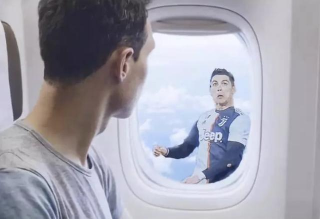 c罗飞过来头球,c罗腾空头球街头