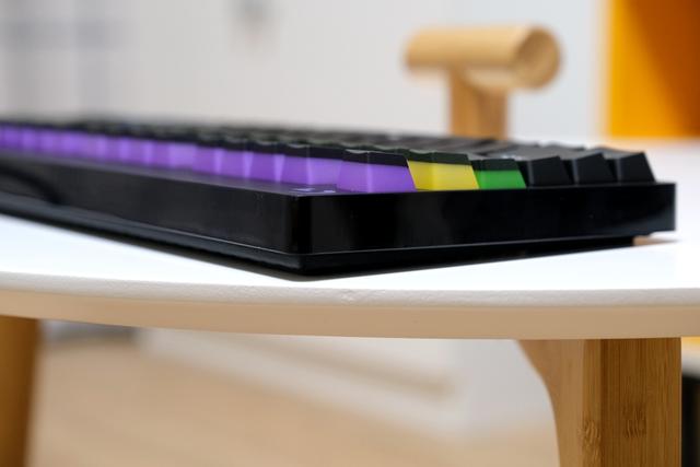 罗技g610机械键盘测评,罗技g610和910的键帽一样么