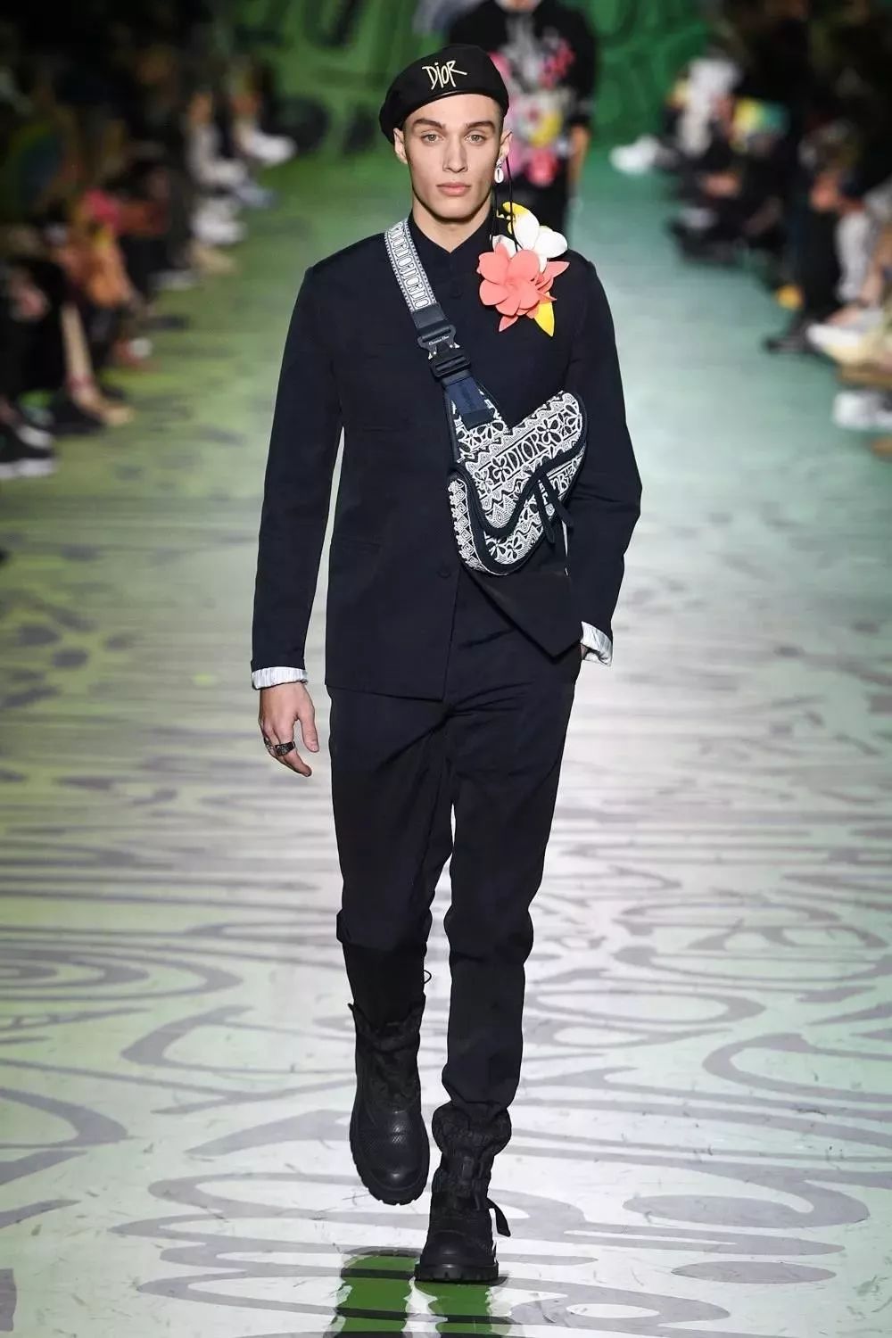 男生这样穿真的很帅图文,男生这样穿真的高级感