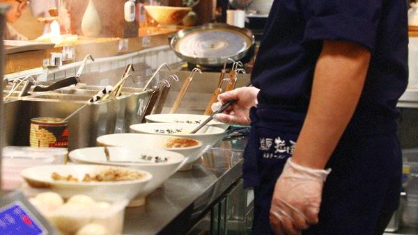 西单必吃的神级小店！仅凭①碗鸡汤拉面，圈粉无数人