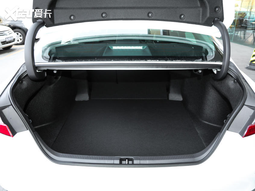 优惠6万的亚洲龙能买吗,亚洲龙现在买还是等出新款买