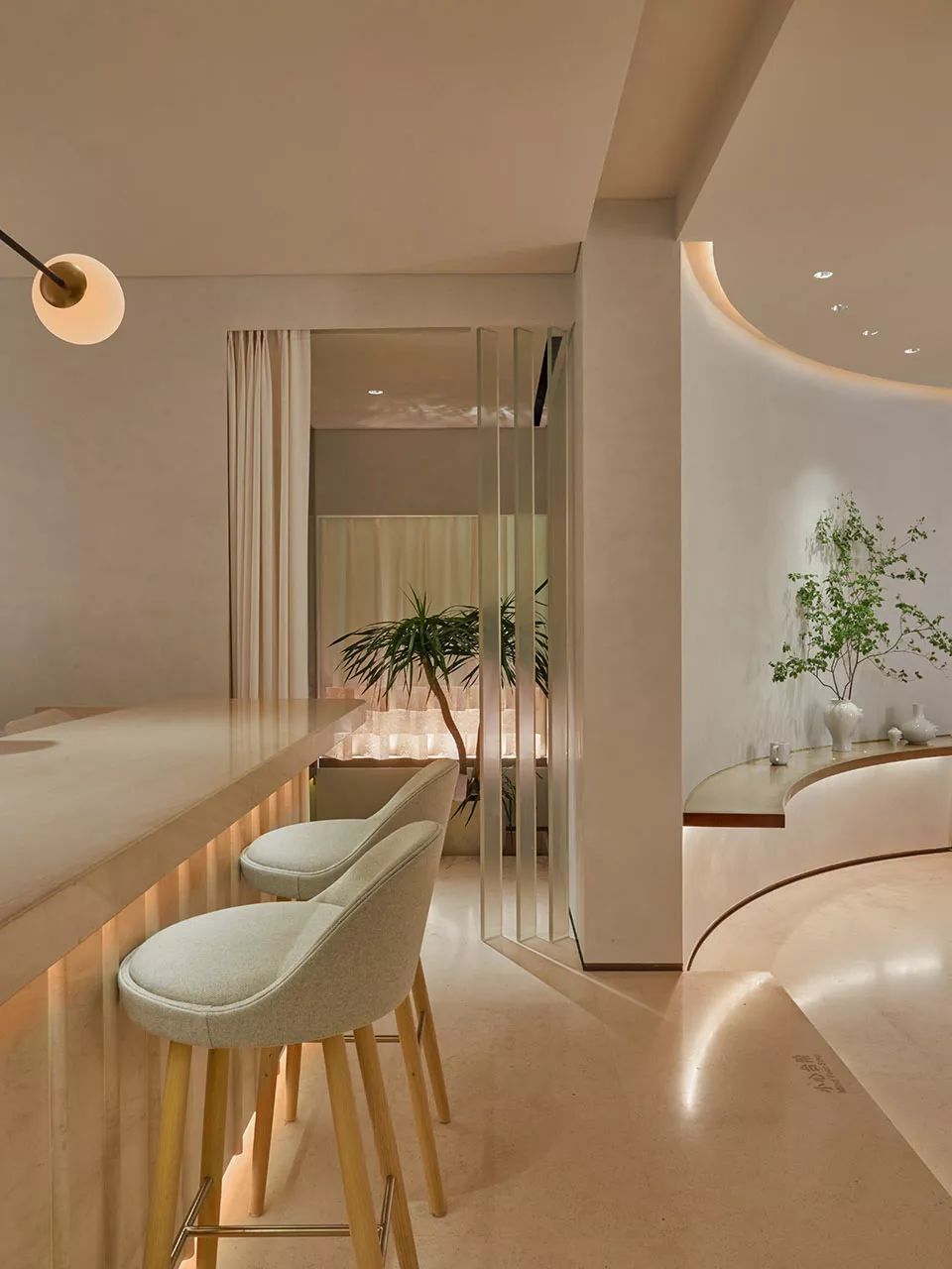 北京王府井一个超现实的茶园，théATRE茶聚场