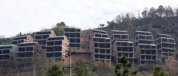 无边泳池温泉度假四川,无边泳池温泉度假游乐设施