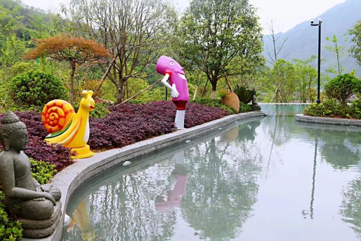 无边泳池温泉度假四川,无边泳池温泉度假游乐设施