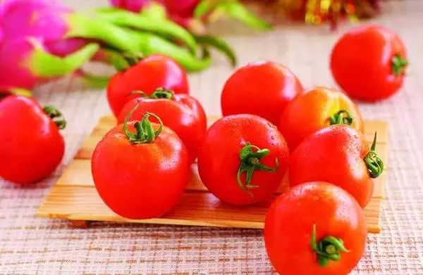 怎么去除静电不被电击,经常被静电到是怎么回事