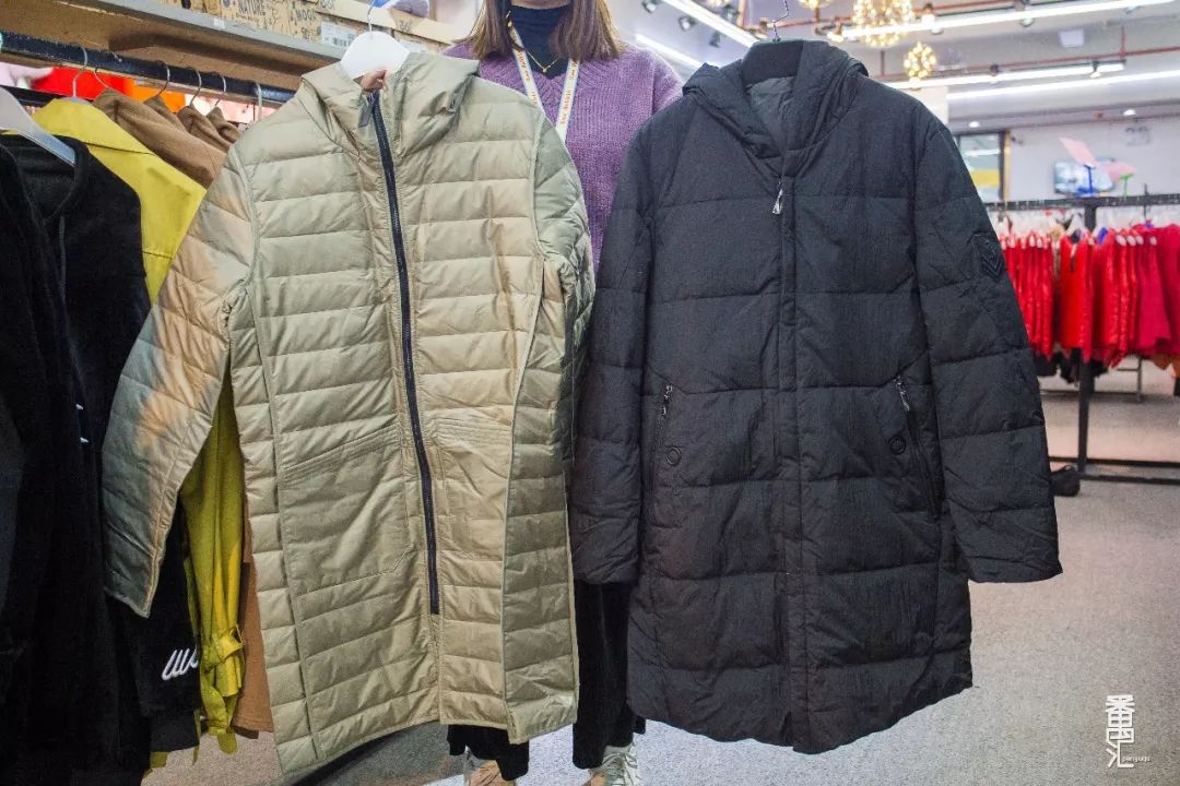 羽绒服工厂清仓100元150元,工厂羽绒服100元3-5件包邮到家